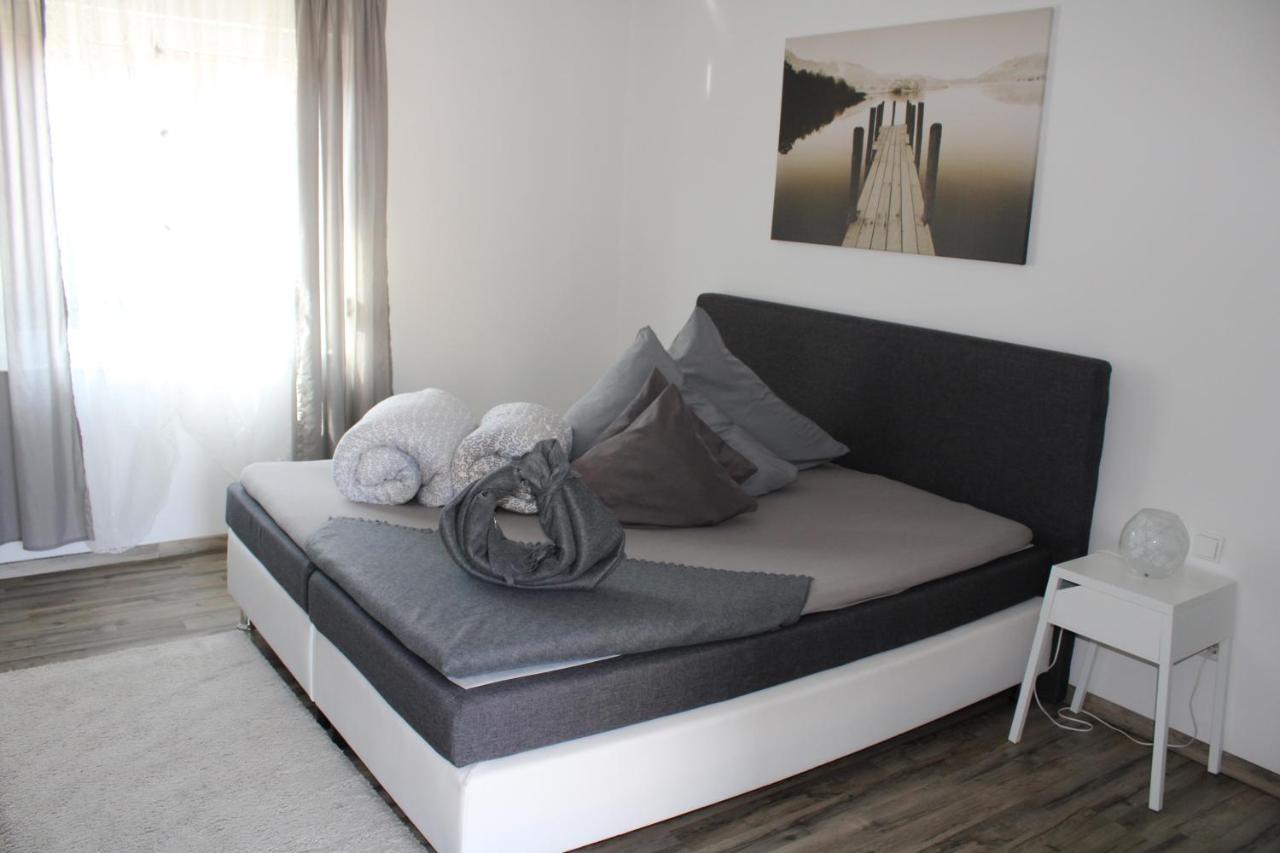 Ferienwohnung Misita Rust Luaran gambar