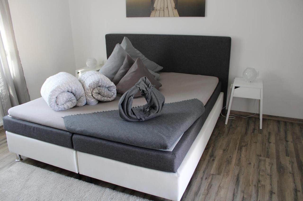 Ferienwohnung Misita Rust Luaran gambar